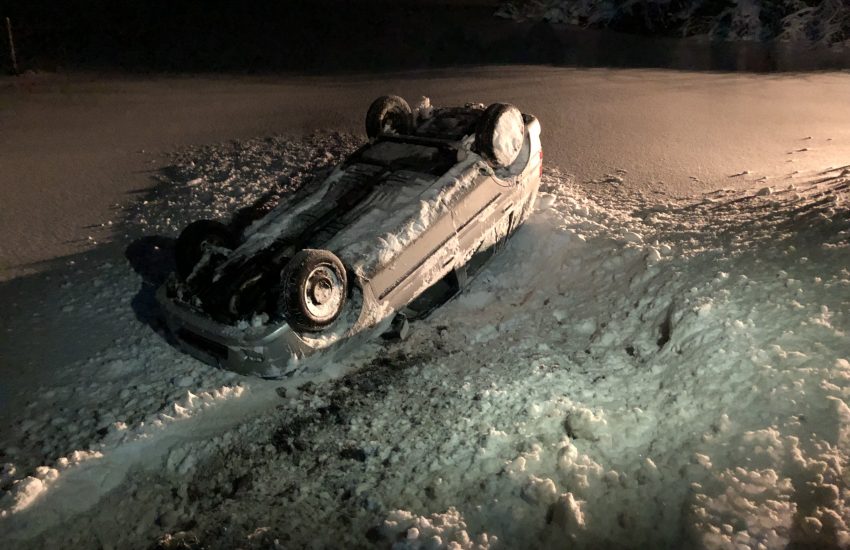 Fahrzeugbergung bei winterlichen Fahrverhältnissen