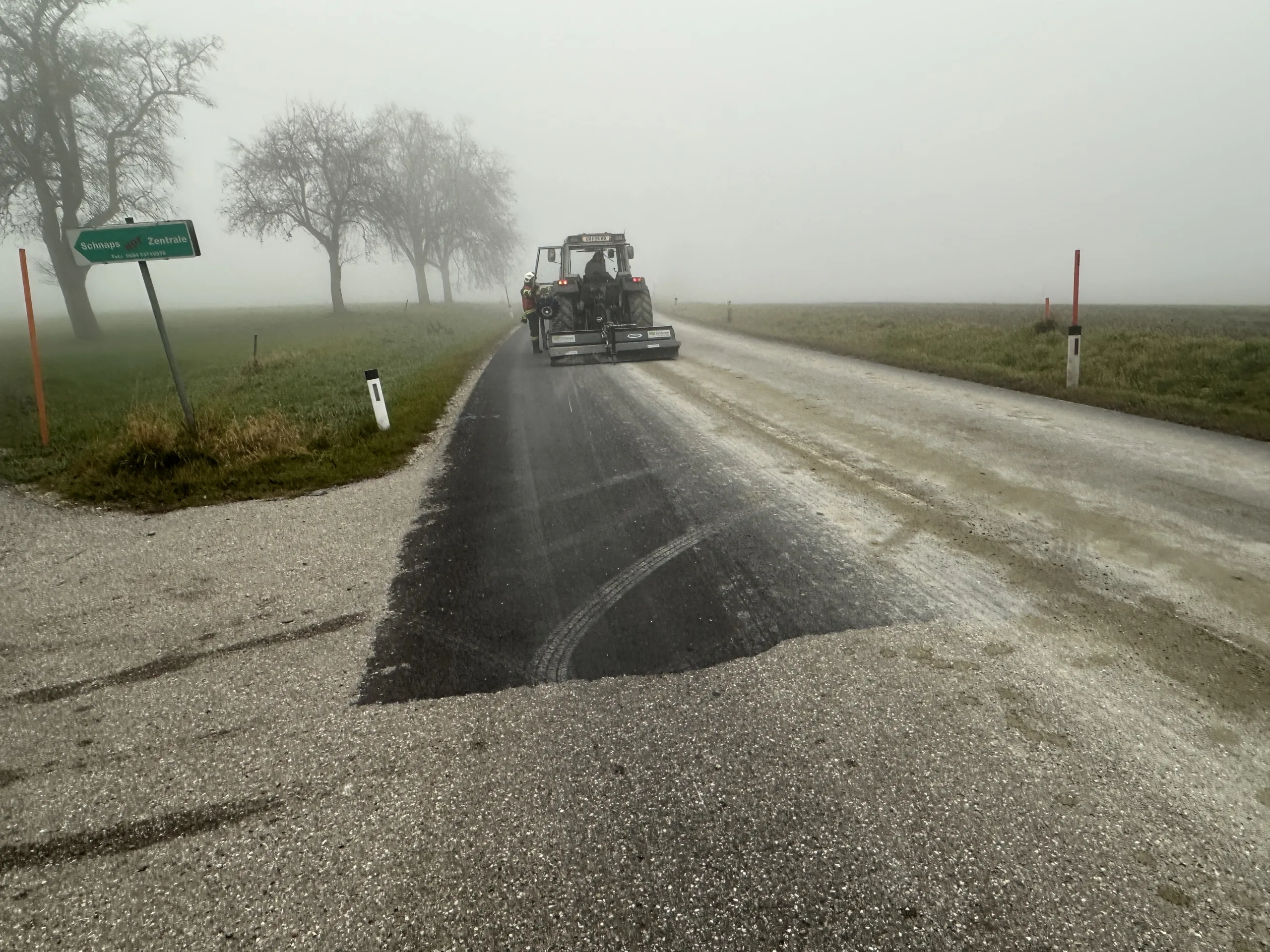 Beton auf der Fahrbahn